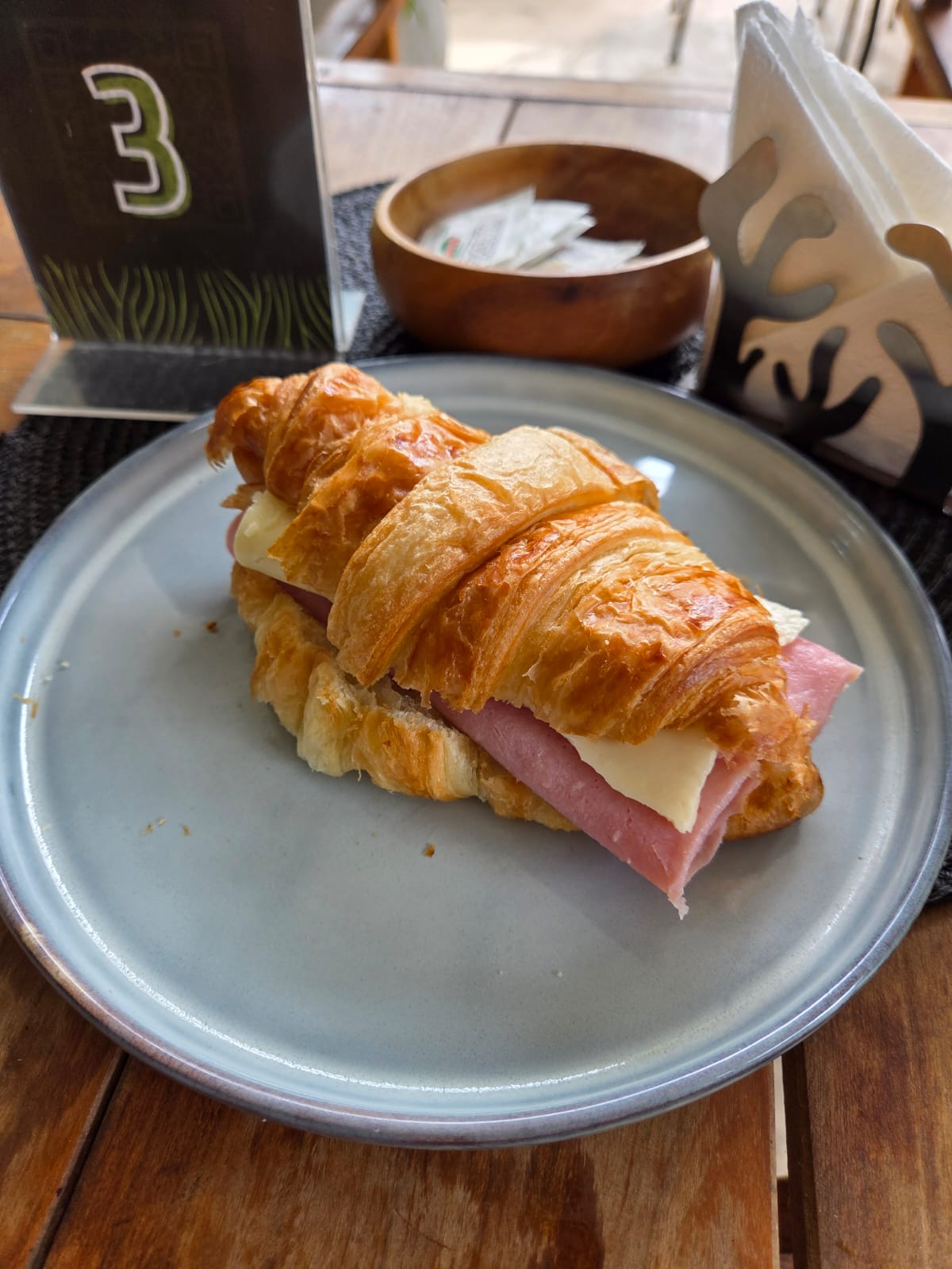 Croissant de Jamón y Queso