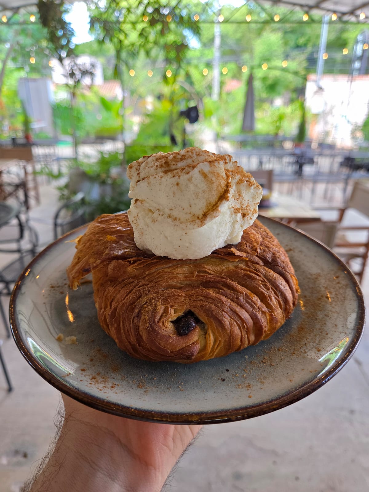 Croissant de Chocolate con Helado